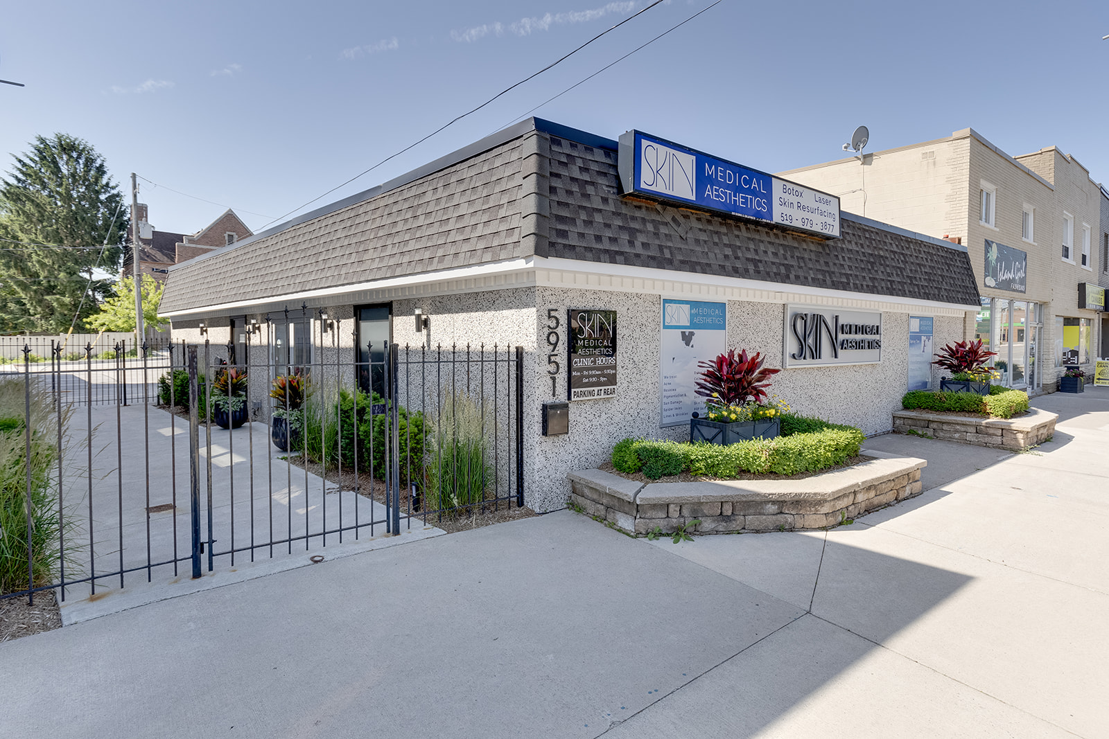 ✨💉 Say hello to Skin Medical Aesthetics, Riverside’s go-to spot for advanced skincare and cosmetic treatments! ✨💉
With a talented team of professionals, they specialize in everything from cosmetic injectables and laser treatments to facials, microneedling, and more, all with one goal: helping you look and feel your best.
💬 Meet the team:
• Sean Bellemore – Registered Nurse & Certified Advanced Cosmetic Injector with 13+ years of experience in medical aesthetics.
• Diane Nix – Certified Medical Esthetician with 20+ years of expertise in advanced skincare and beauty treatments.
• Sydney Abbruzzese – RN, Cosmetic Injector & Medical Aesthetician, creating customized treatment plans that enhance natural beauty.
• Lilian Yousif – Certified Medical Esthetician specializing in facials, microneedling, and laser hair removal.
✨ Whether you’re refreshing your skin, restoring youthful contours, or just treating yourself, this team has you covered.
📍 5951 Wyandotte St E
📞 (519) 979-3877
🌐 skinmedical.ca